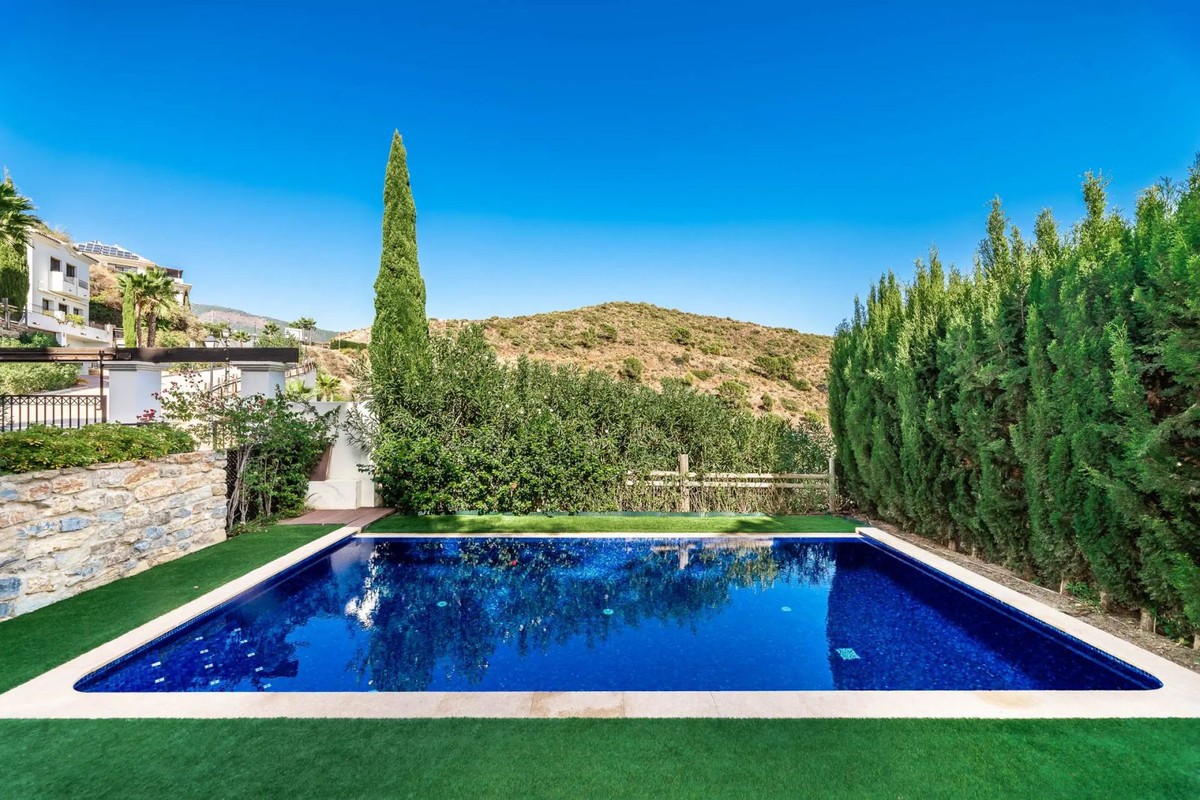 Casa de 5 Dormitorios en venta en Benahavís