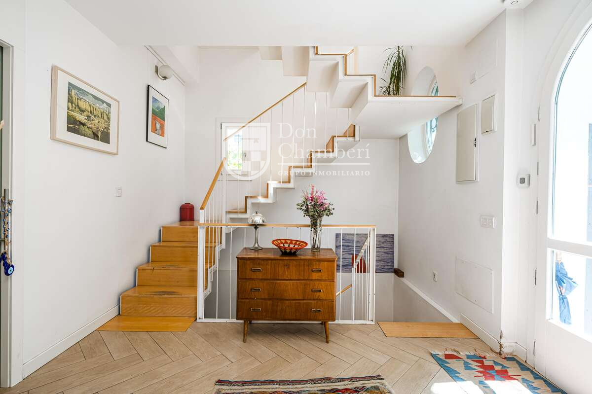 Casa de 6 Dormitorios y 3 Baños en venta en Retiro, Madrid