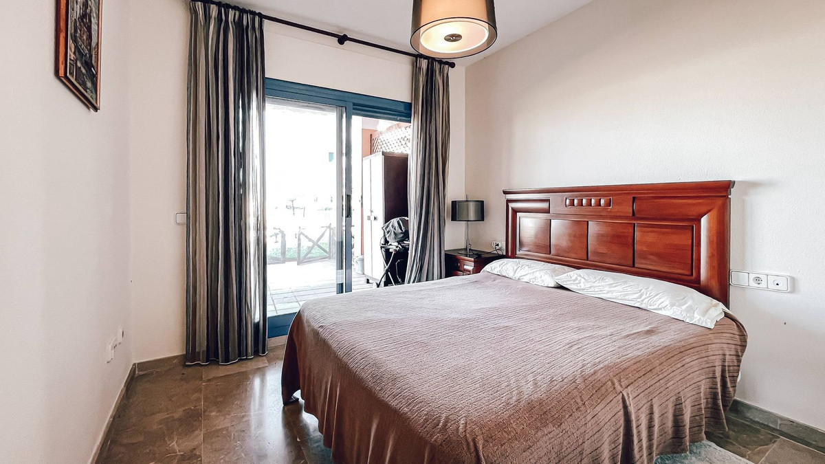 Piso de 2 Dormitorios y 2 Baños en venta en La Duquesa