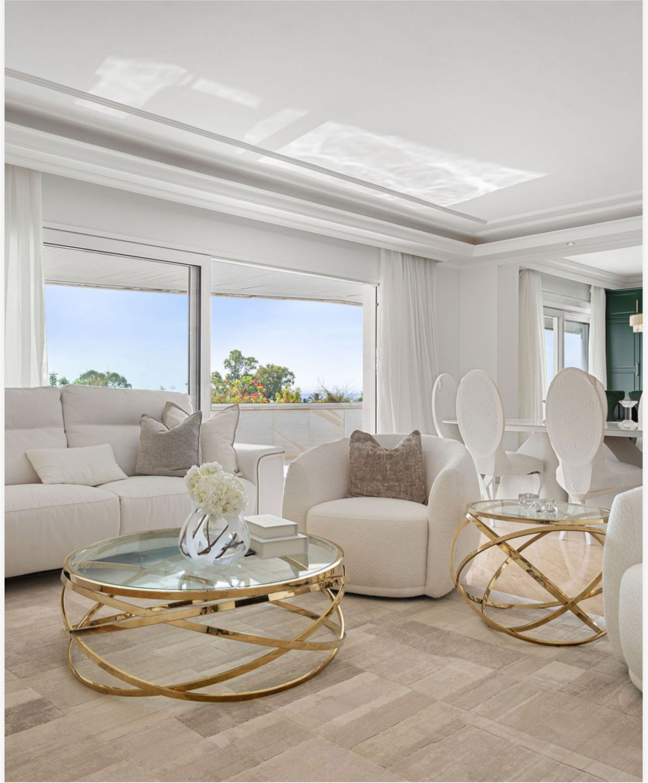 3 Bed, 4 Bath - Penthouse for Sale in Puerto Banus, Marbella