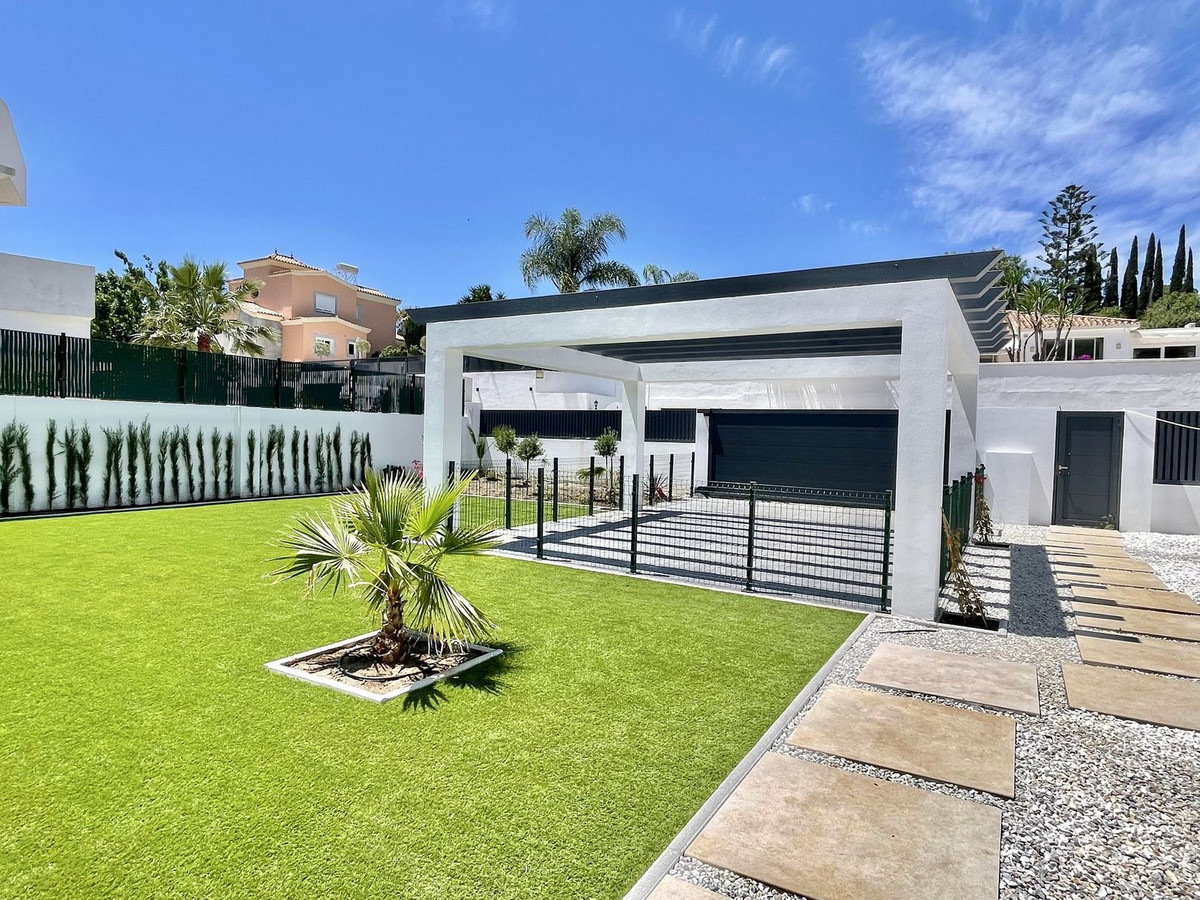Casa de 6 Dormitorios en venta en Marbella