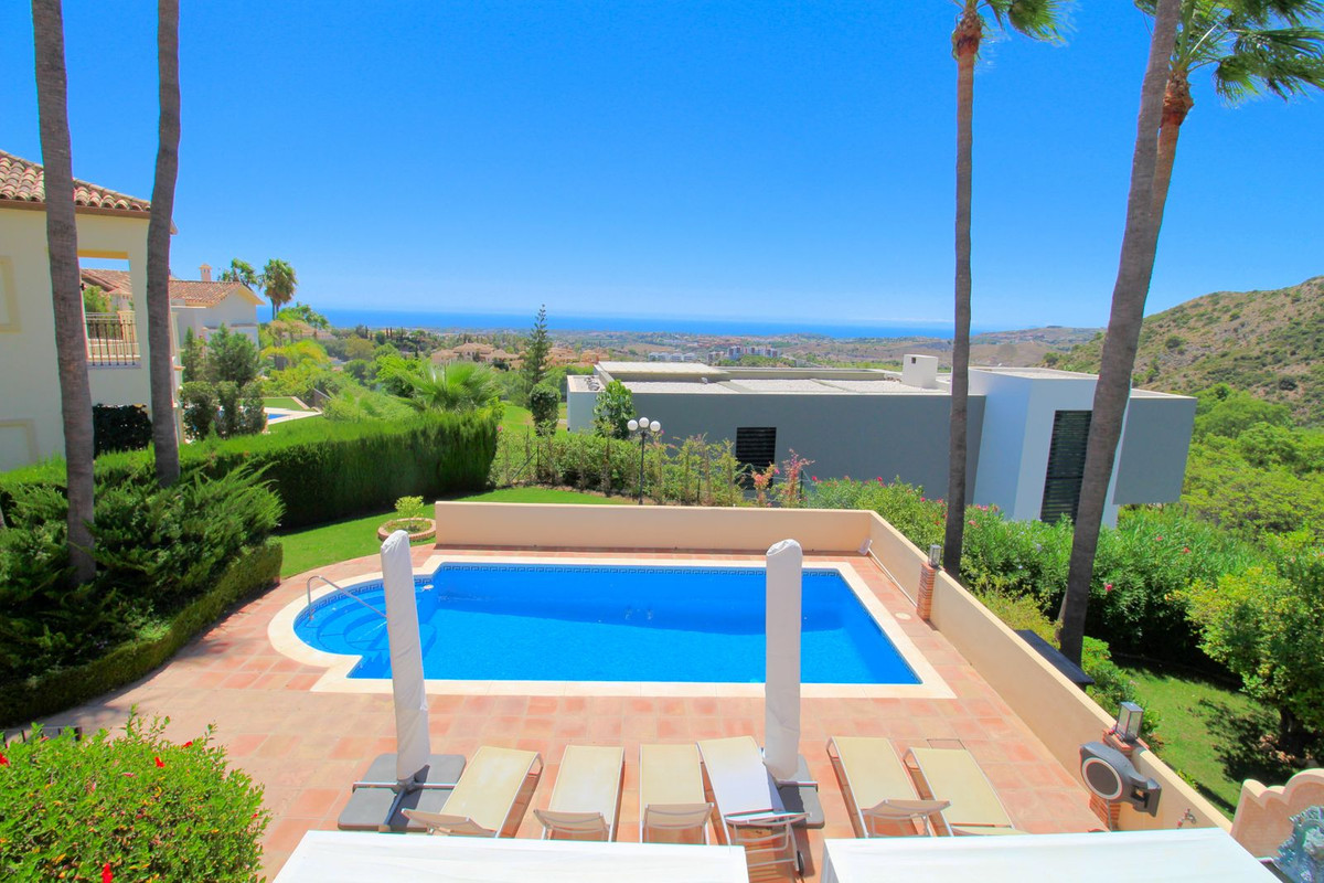 Casa de 5 Dormitorios y 4 Baños en alquiler vacacional en Los Arqueros, Benahavís