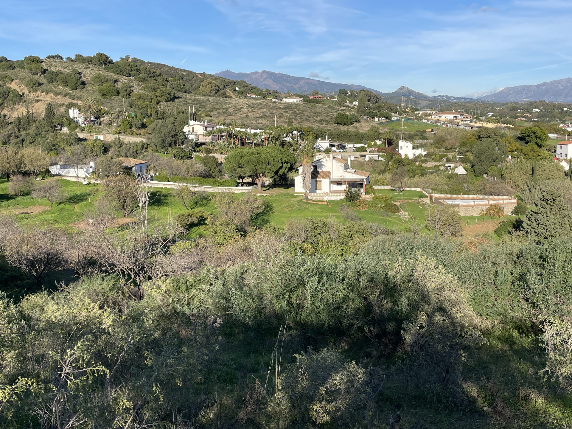 Finca de 4 Dormitorios en venta en Estepona