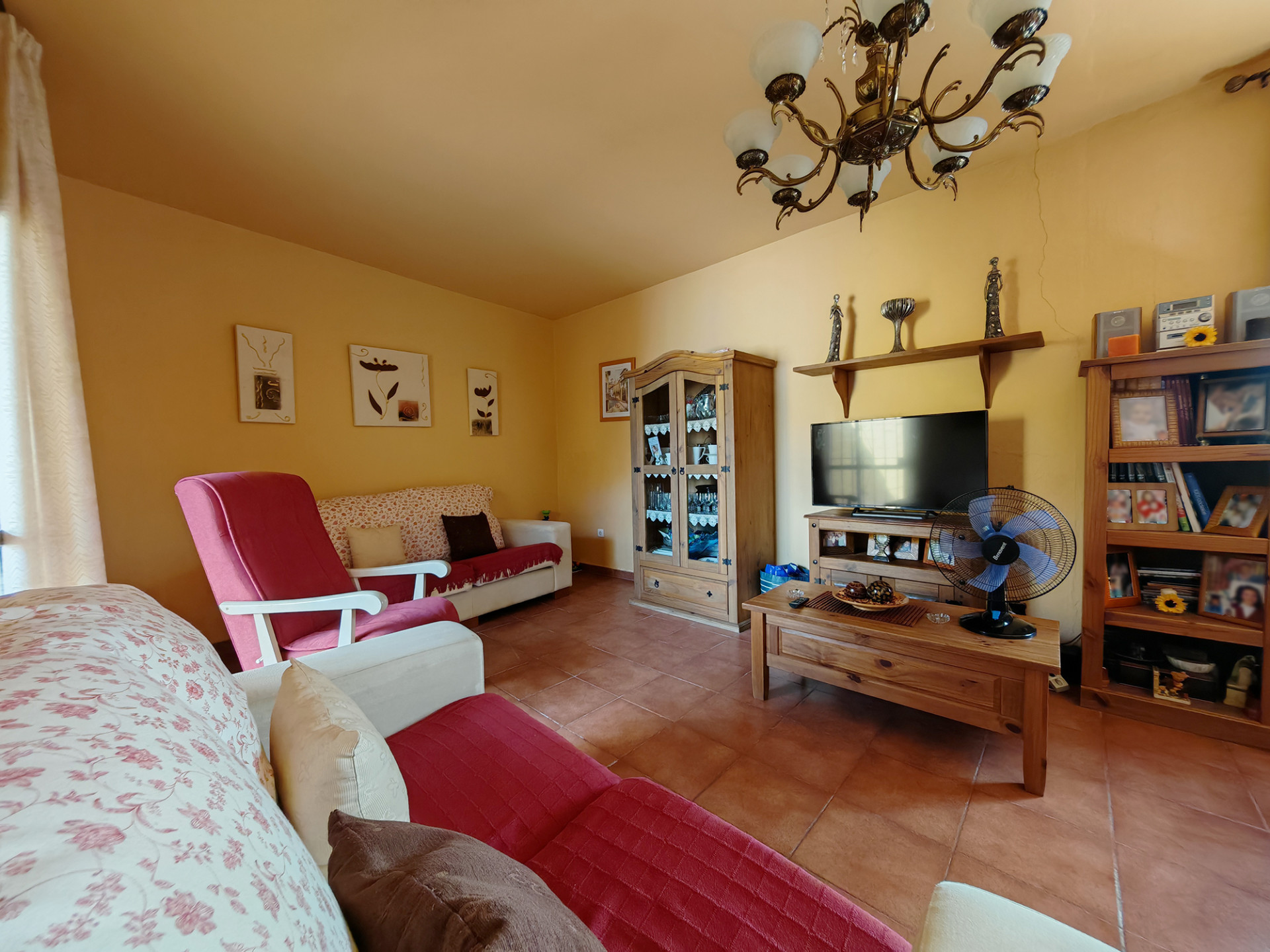 Finca de 3 Dormitorios en venta en Estepona