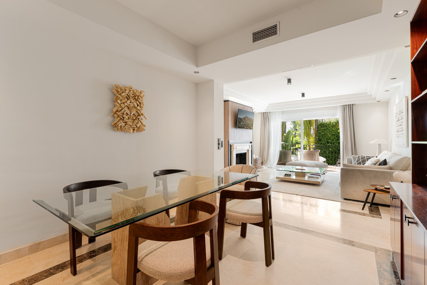 Piso de 3 Dormitorios y 3 Baños en venta en Sierra Blanca, Marbella