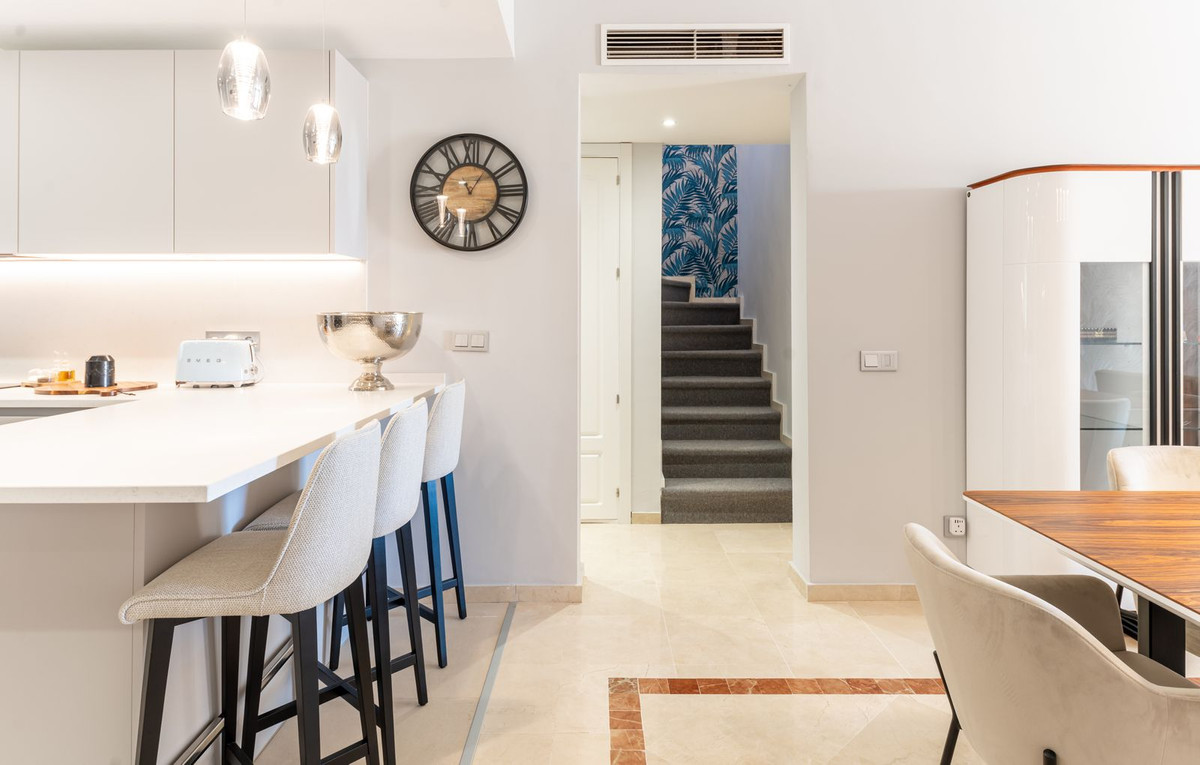Ático de 3 Dormitorios en venta en Atalaya, Estepona