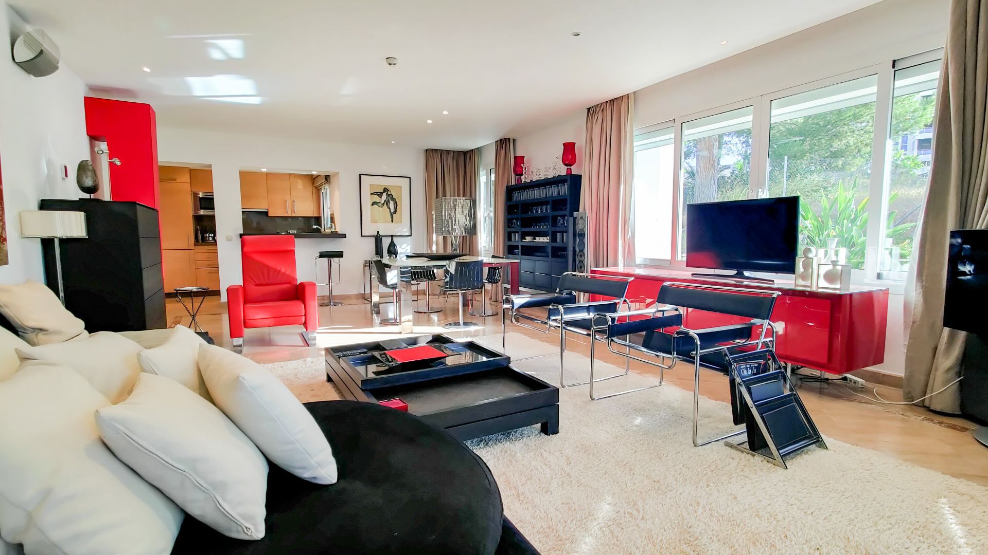2 спални, 2 бани - Апартамент за продажба в Rio Real, Marbella