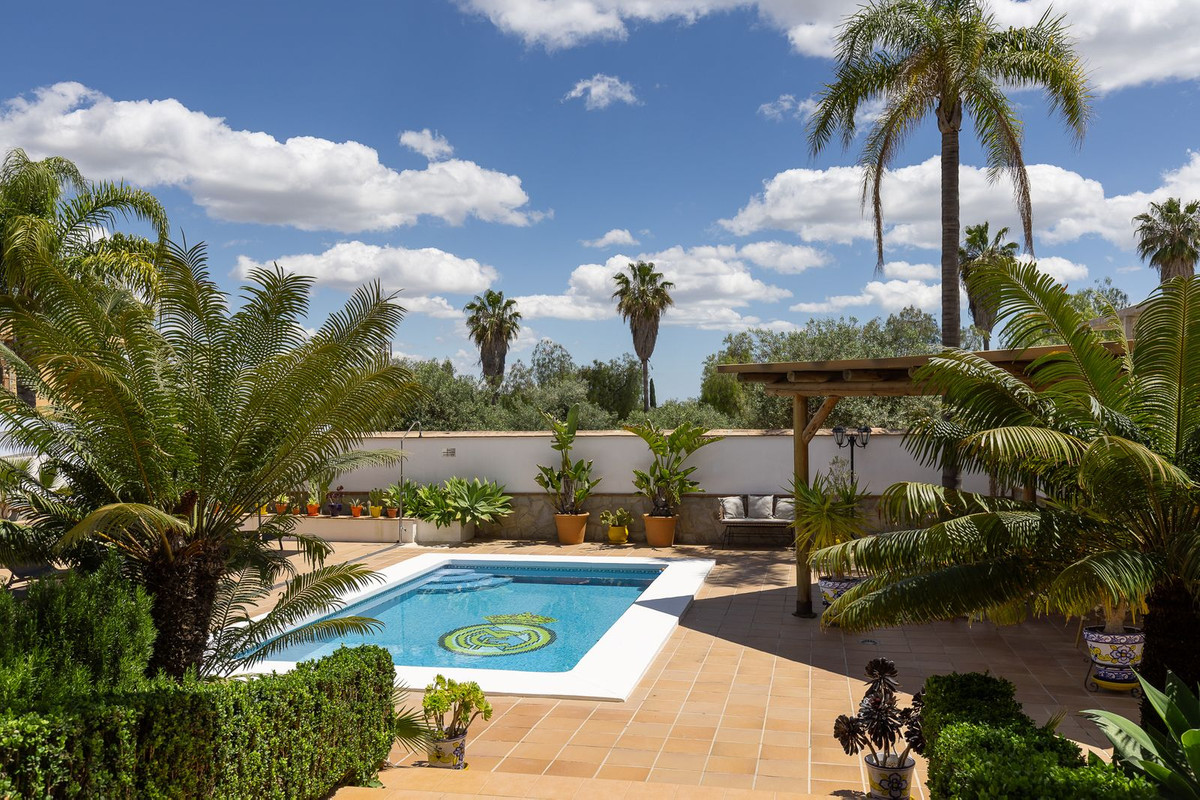 Casa de 4 Dormitorios en venta en Alhaurin el Grande