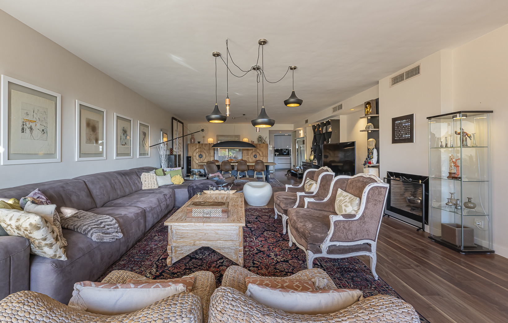 Ático de 3 Dormitorios y 2 Baños en venta en Estepona