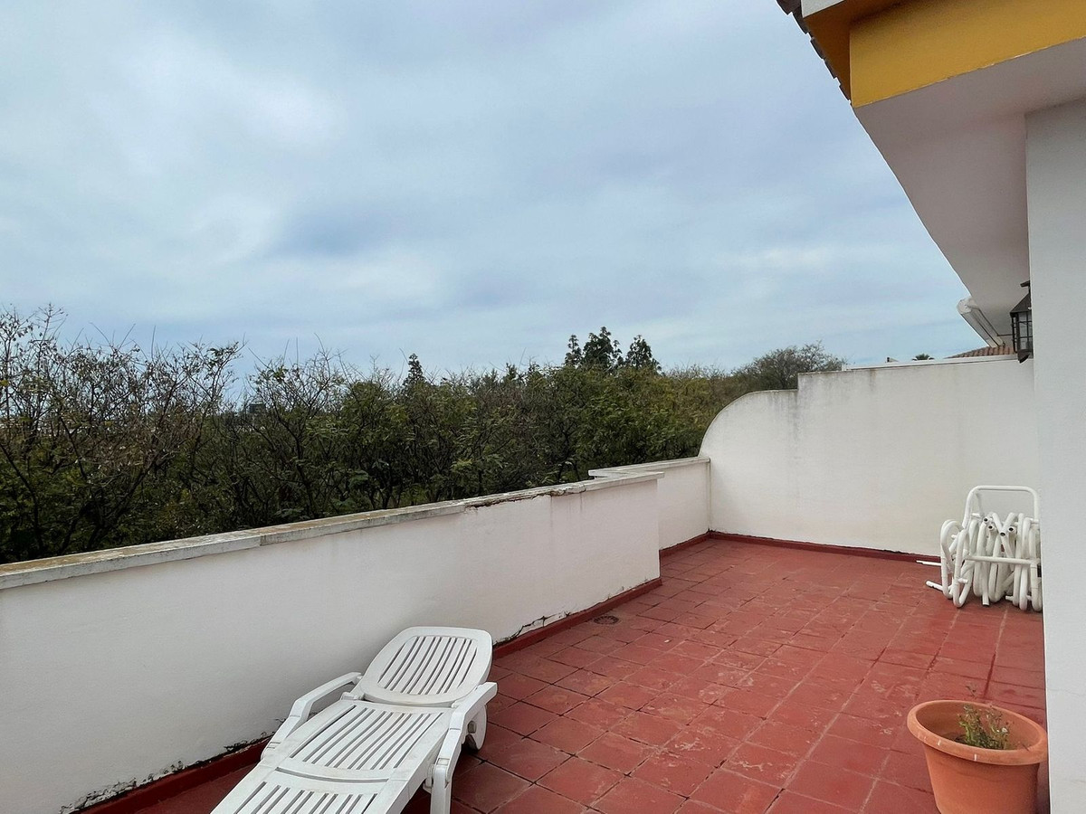 Ático de 2 Dormitorios en venta en Nueva Andalucía, Marbella