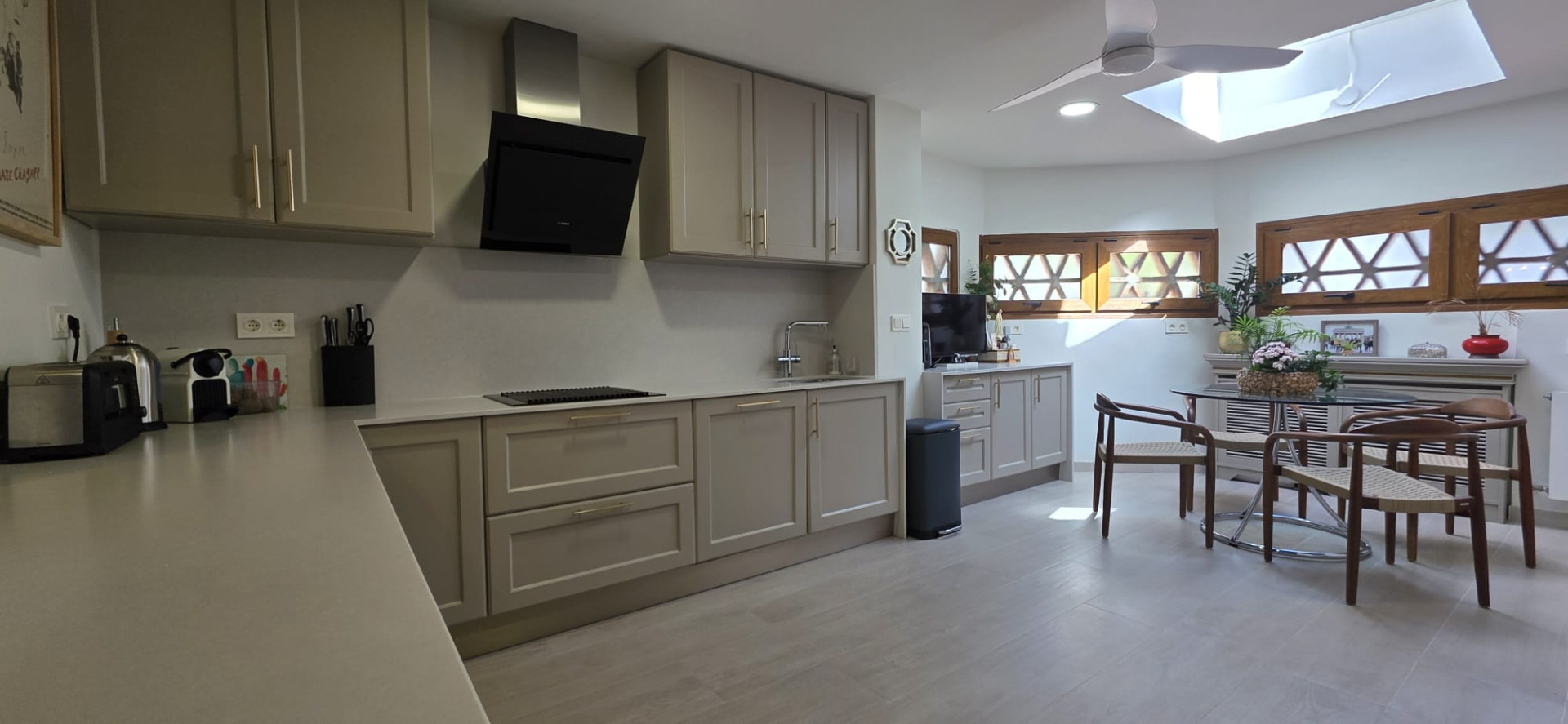 Casa de 4 Dormitorios en venta en Milla de Oro, Marbella