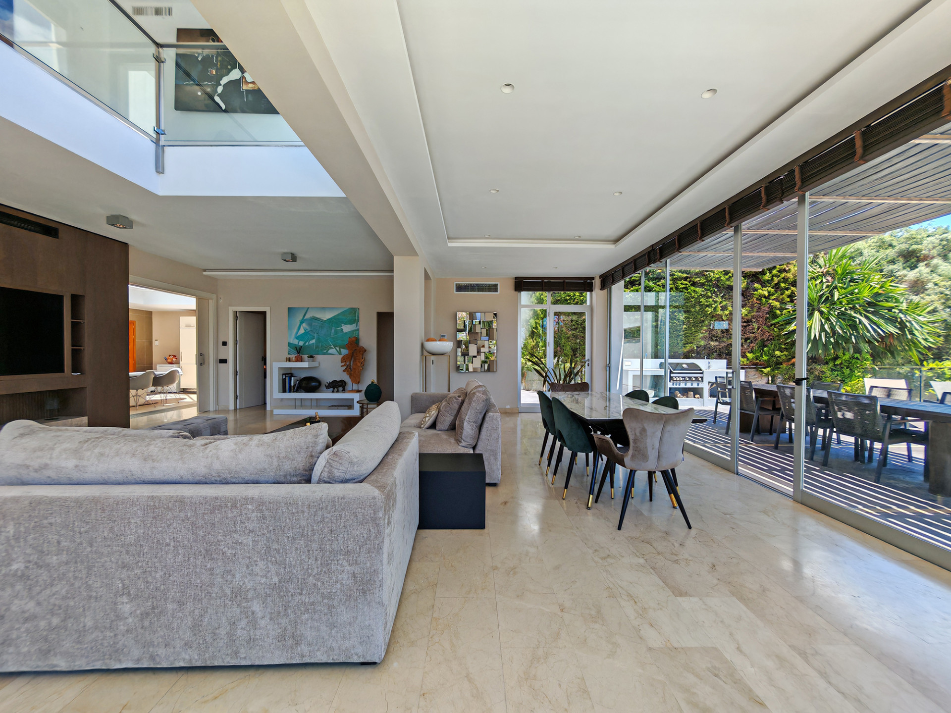 3 кровать 4 ванна Вилла для продажи в El Rosario, Marbella