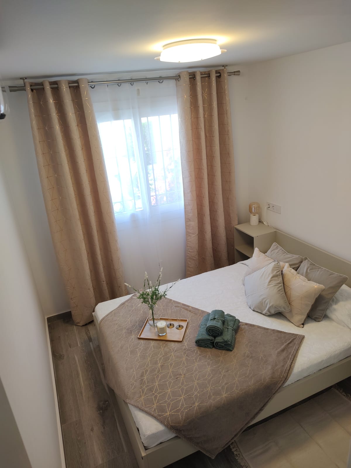 4 спални - Редова къща за продажба в Calahonda, Mijas
