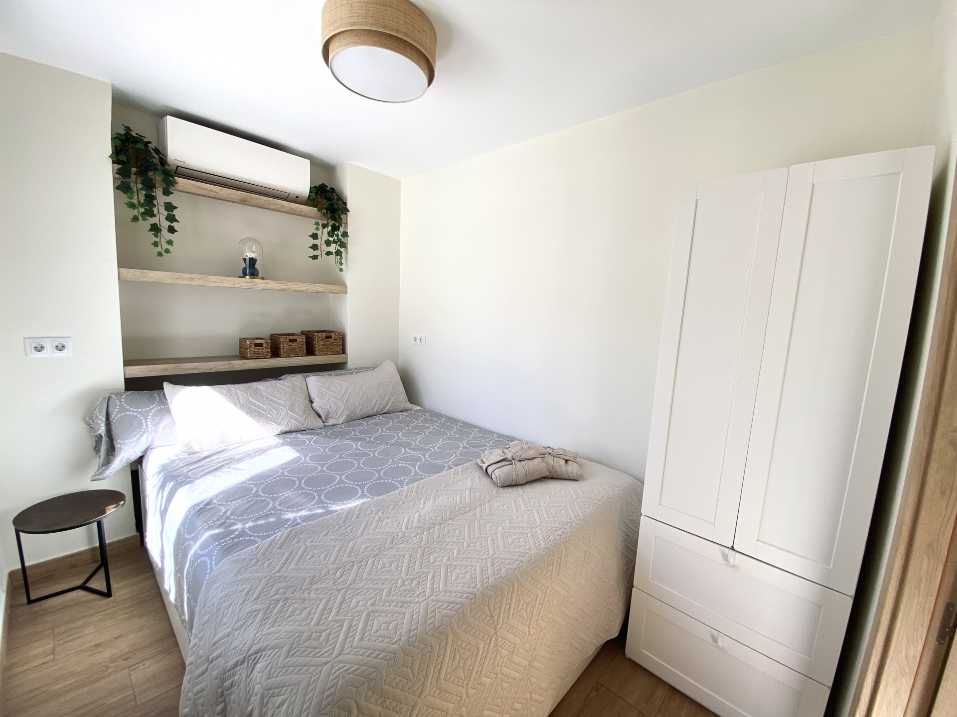 Ático de 3 Dormitorios y 2 Baños en alquiler en Nueva Andalucía, Marbella