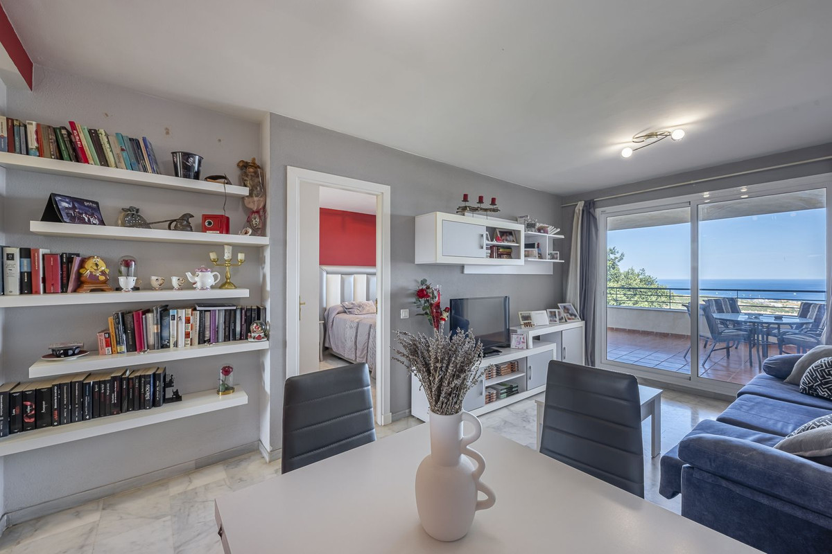Piso de 3 Dormitorios y 2 Baños en venta en Casares