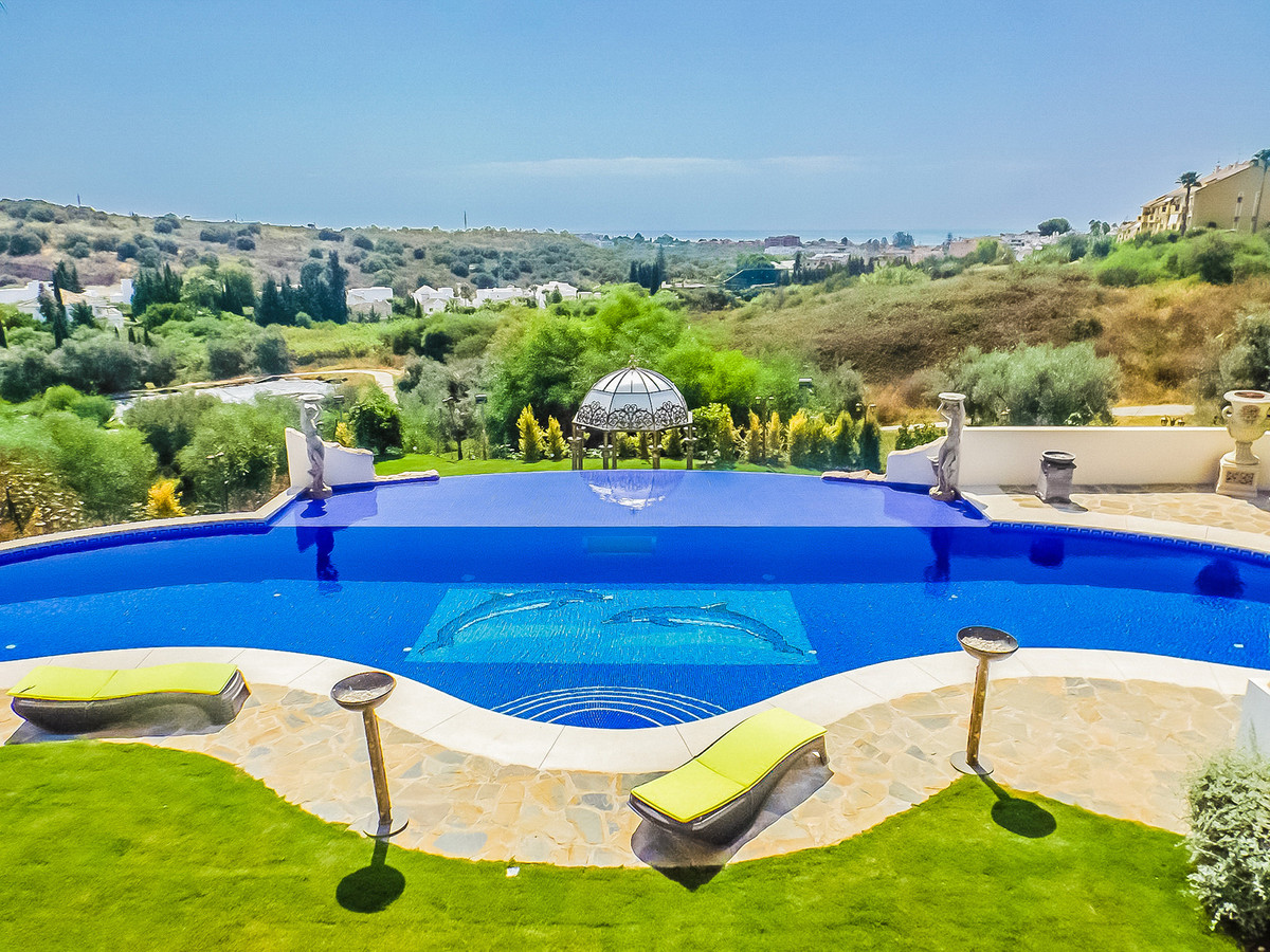 7 спални, 8 бани - Вила за продажба в Los Flamingos, Benahavis