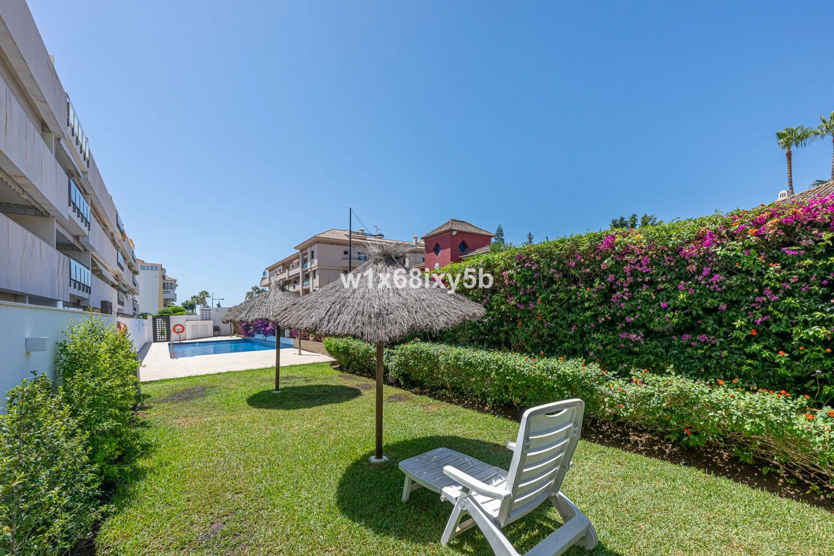 Piso de 3 Dormitorios en venta en San Pedro de Alcántara