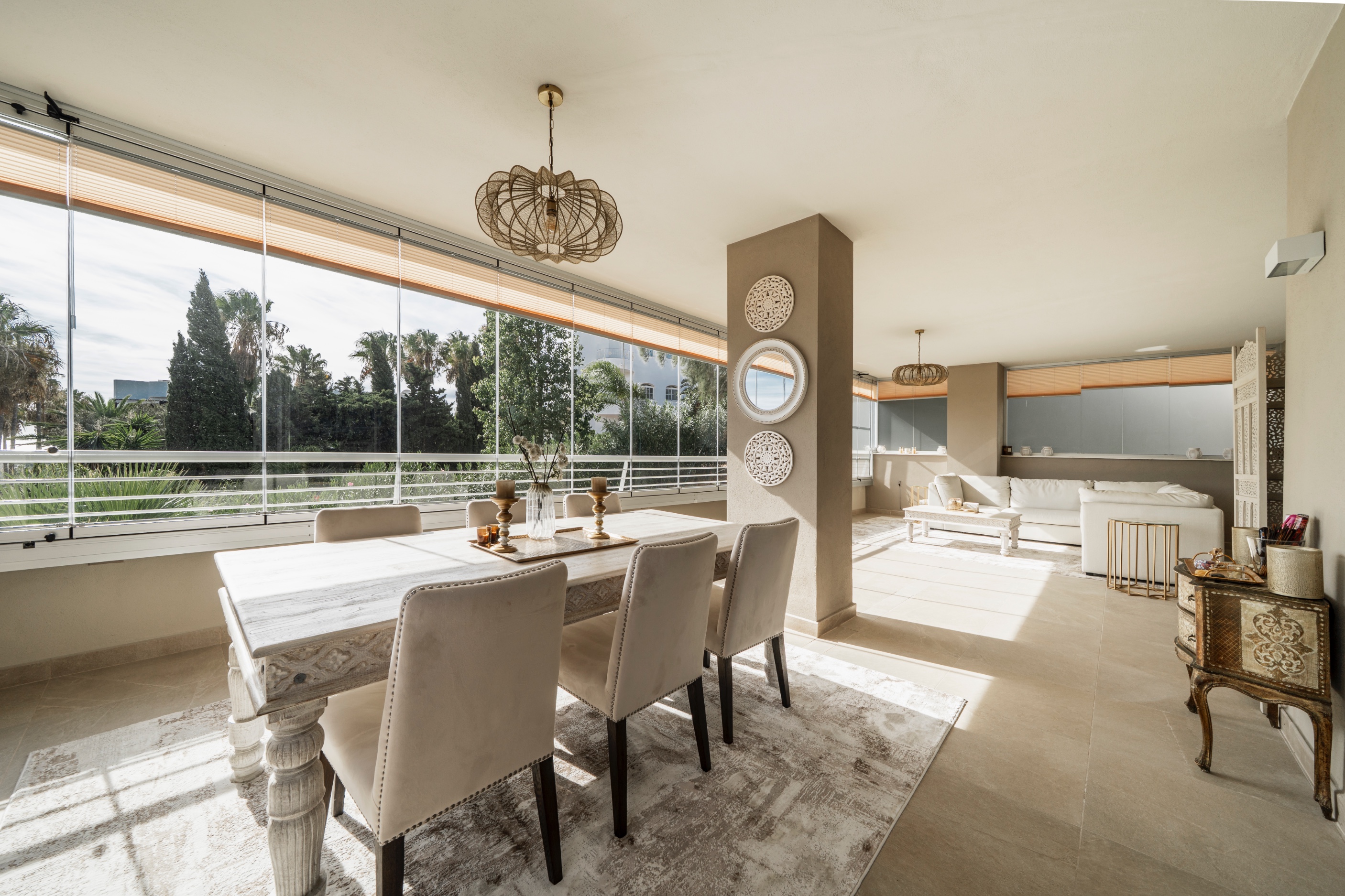 Piso de 3 Dormitorios y 2 Baños en venta en La Alqueria, Estepona
