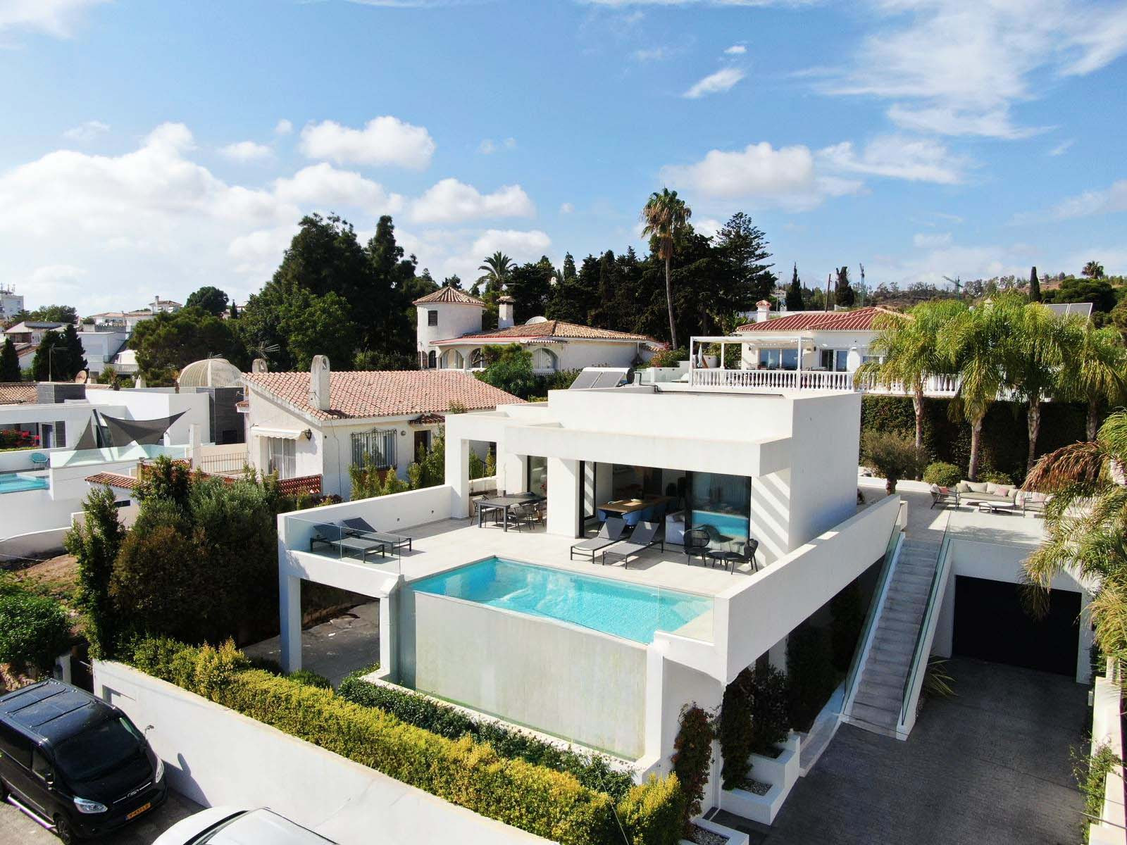 Casa de 5 Dormitorios en venta en Mijas