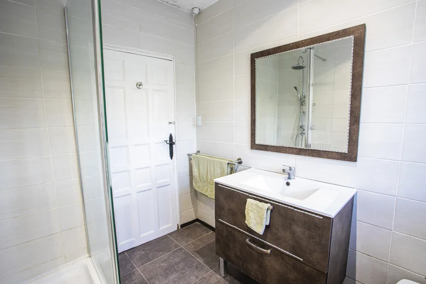 Casa de 3 Dormitorios y 2 Baños en venta en Jimena de la Frontera
