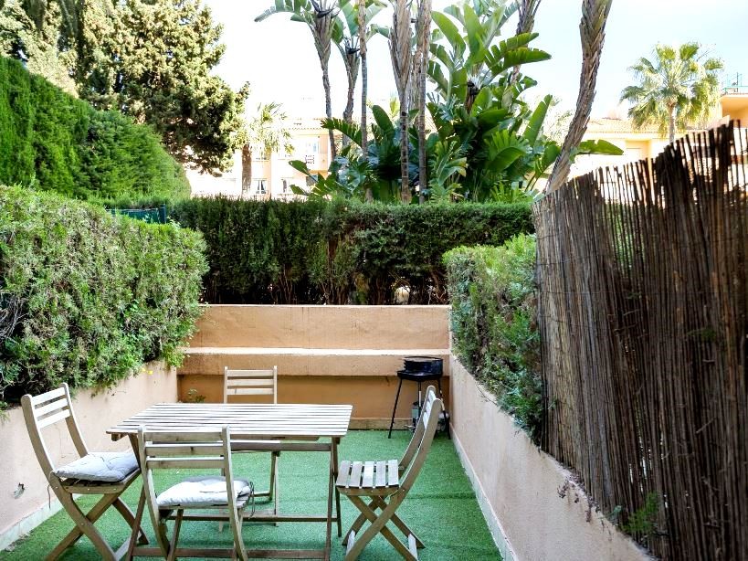 Piso de 2 Dormitorios en alquiler vacacional en Cabopino, Marbella