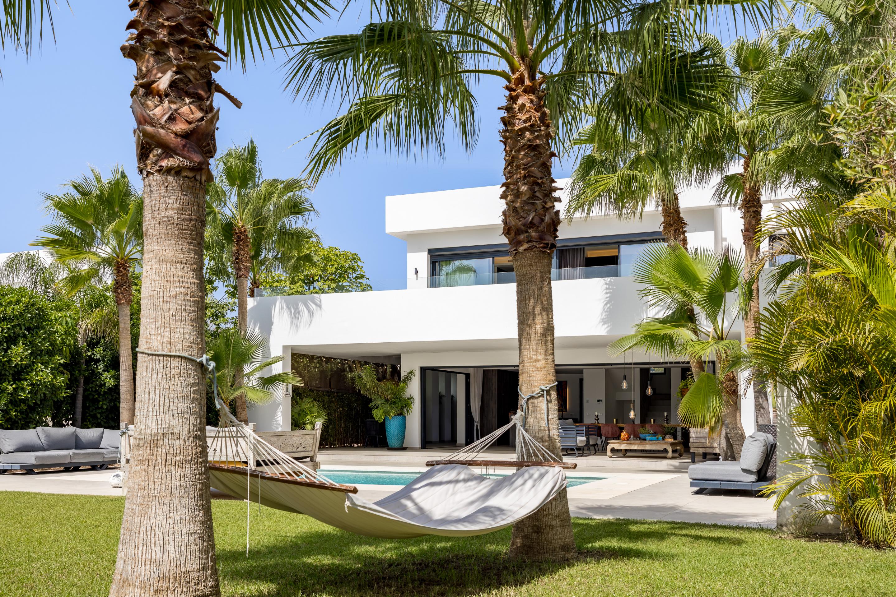 Casa de 4 Dormitorios en venta en Valtocado, Mijas