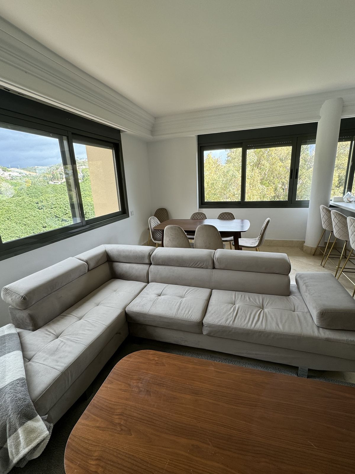 Piso de 3 Dormitorios en venta en Nueva Andalucía, Marbella
