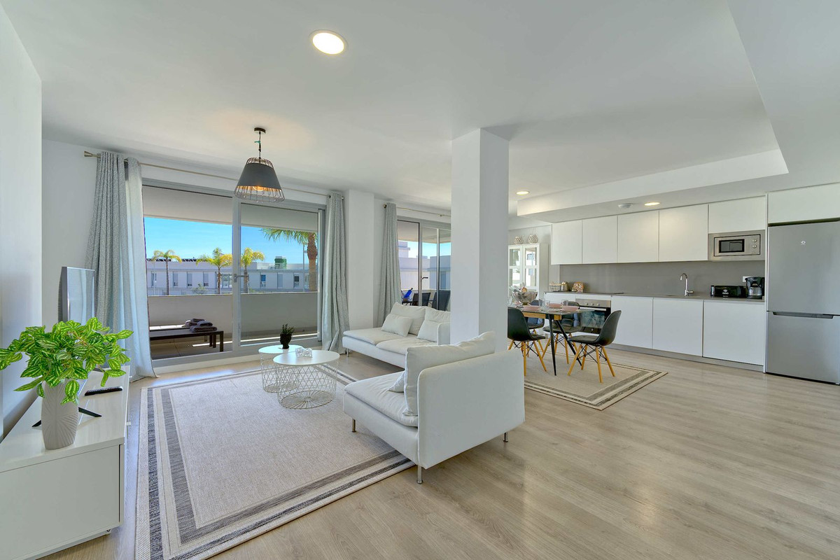 Piso de 3 Dormitorios en venta en Estepona