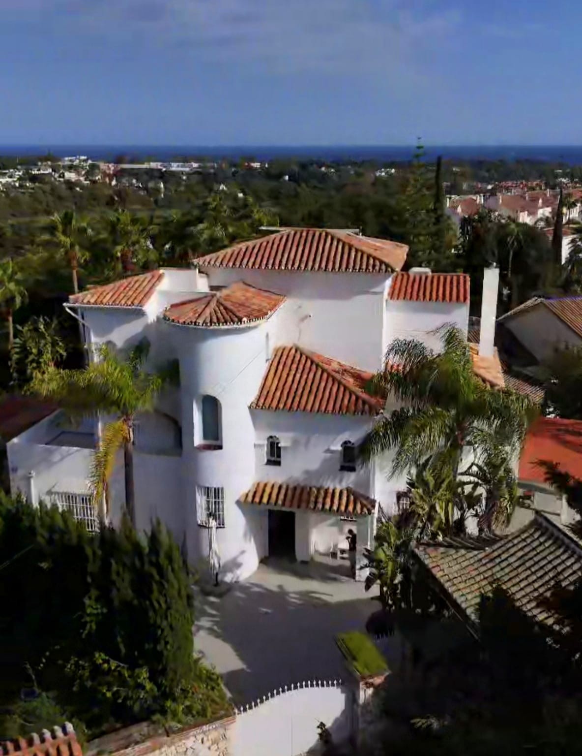 Casa de 5 Dormitorios y 4 Baños en venta en Nueva Atalaya