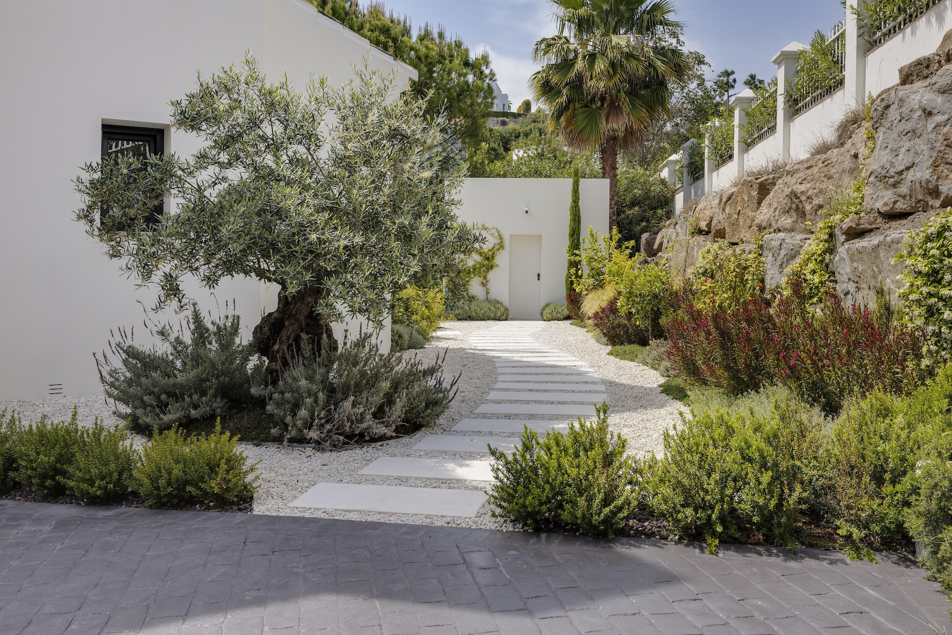 4 спални, 4 бани - Вила за продажба в La Alqueria, Benahavis