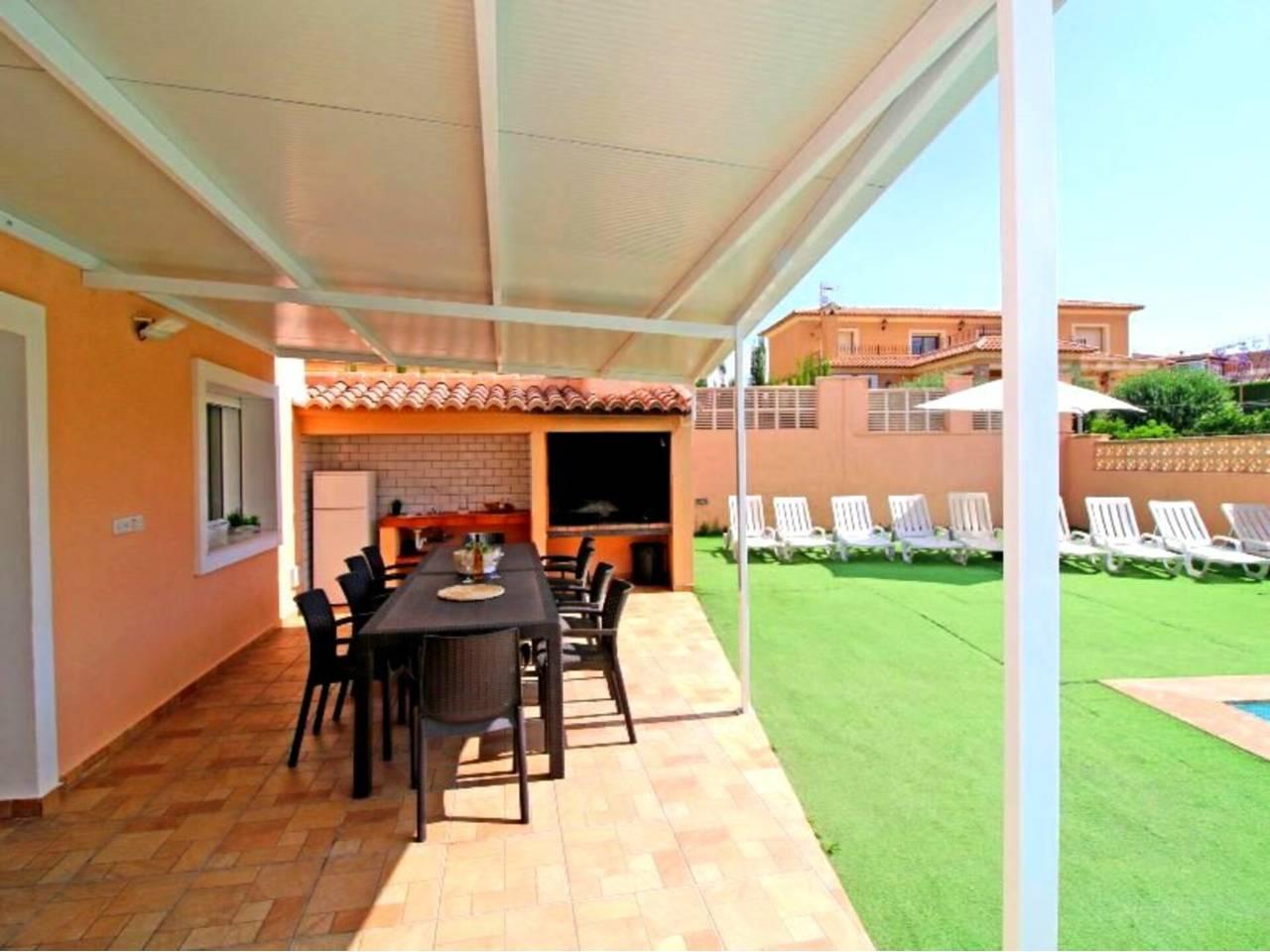 8 спални - Редова къща Ваканционен наем в Calp