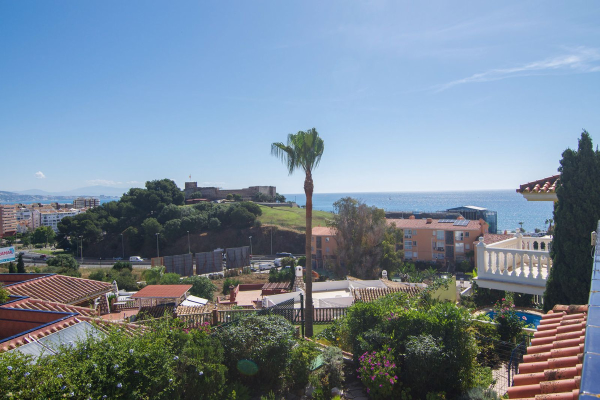 3 кровать 4 ванна Вилла для продажи в Fuengirola