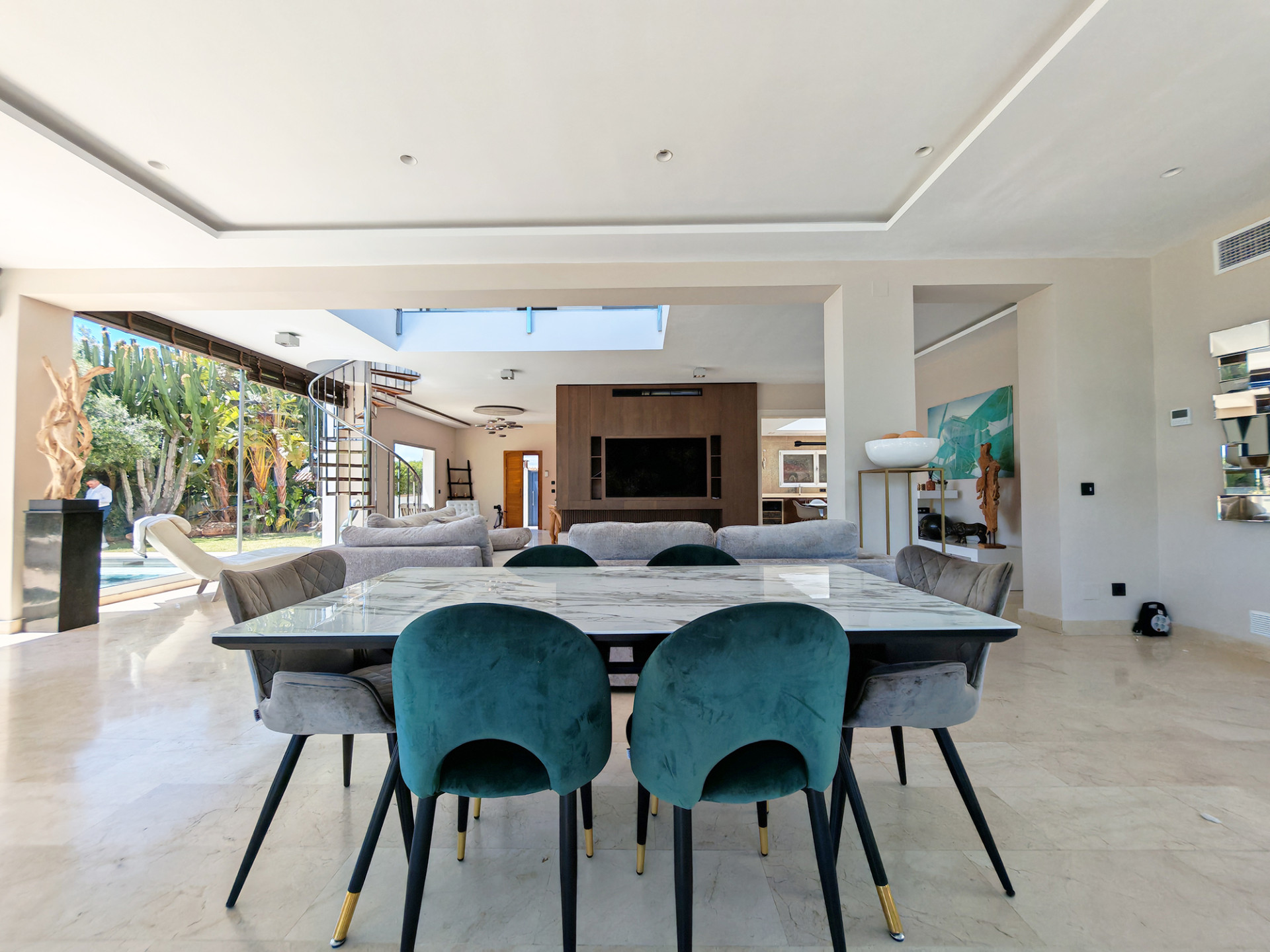 3 кровать 4 ванна Вилла для продажи в El Rosario, Marbella