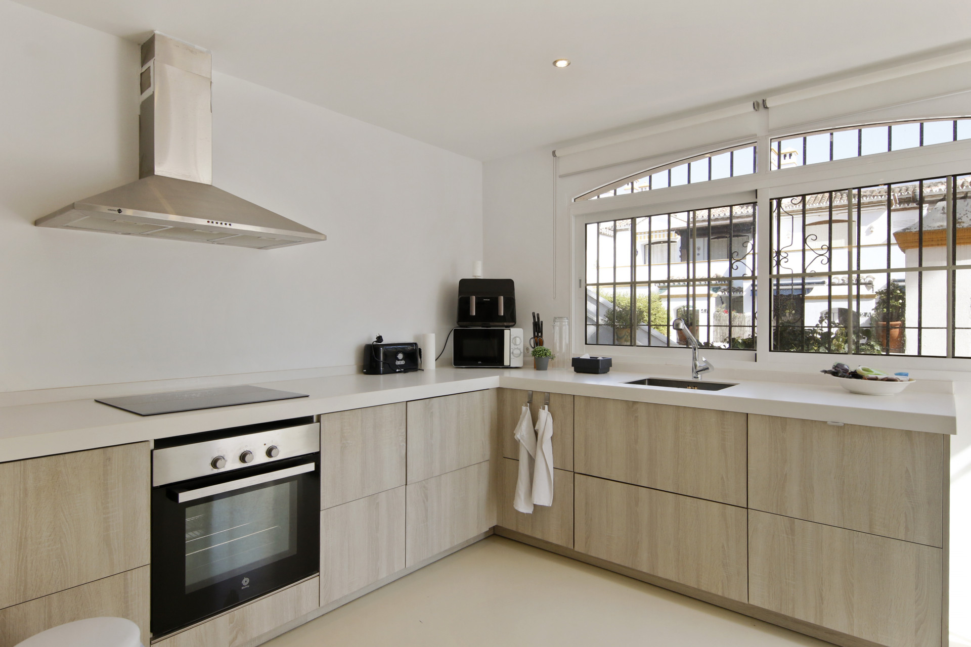 2 Bed - Apartment for Sale in La Alqueria, Estepona
