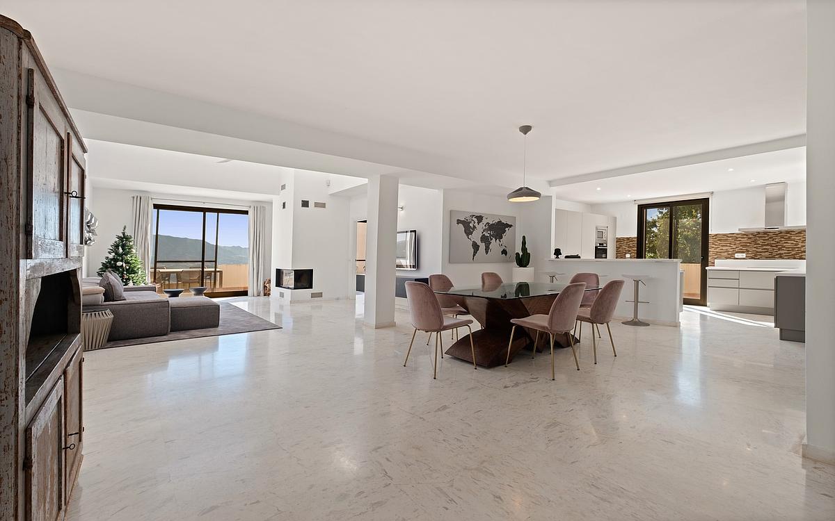 2 спални - Пентхаус за продажба в La Mairena, Marbella