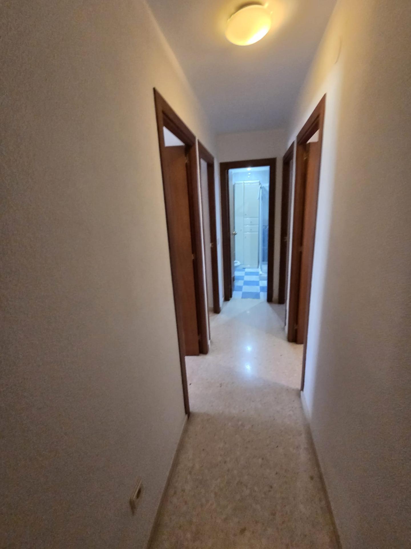 Piso de 4 Dormitorios en venta en Fuengirola Centro