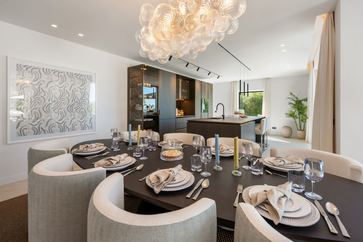 Casa de 6 Dormitorios en venta en Benahavís