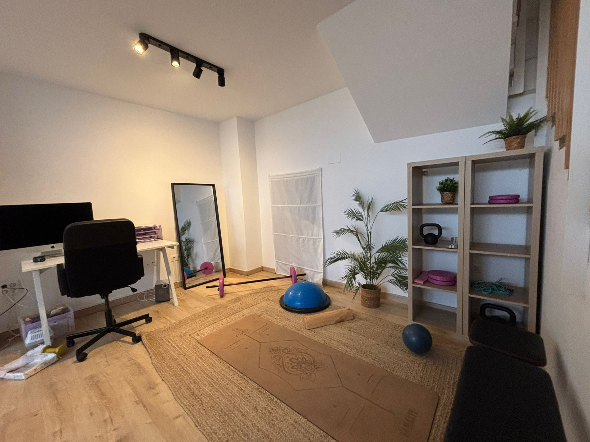 Casa Adosada de 3 Dormitorios y 4 Baños en venta en Riviera del Sol, Mijas