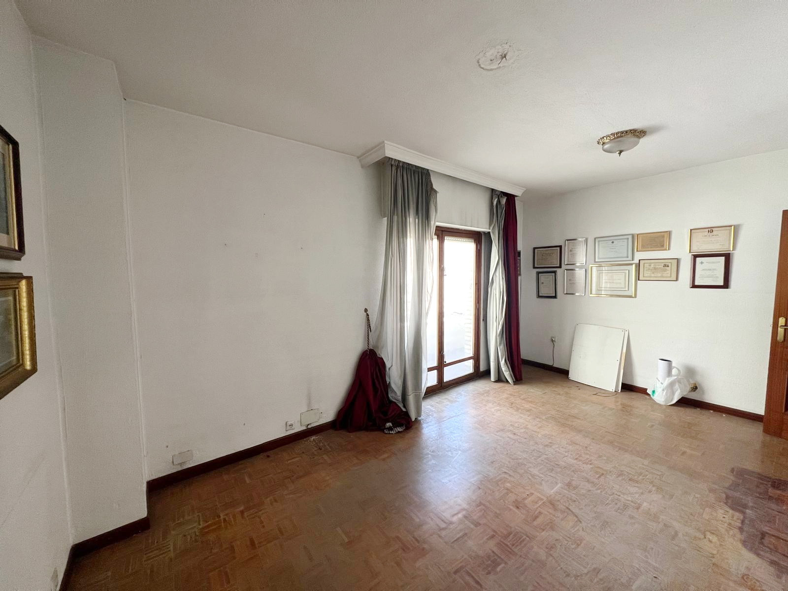Piso de 3 Dormitorios y 2 Baños en venta en Marbella Centro