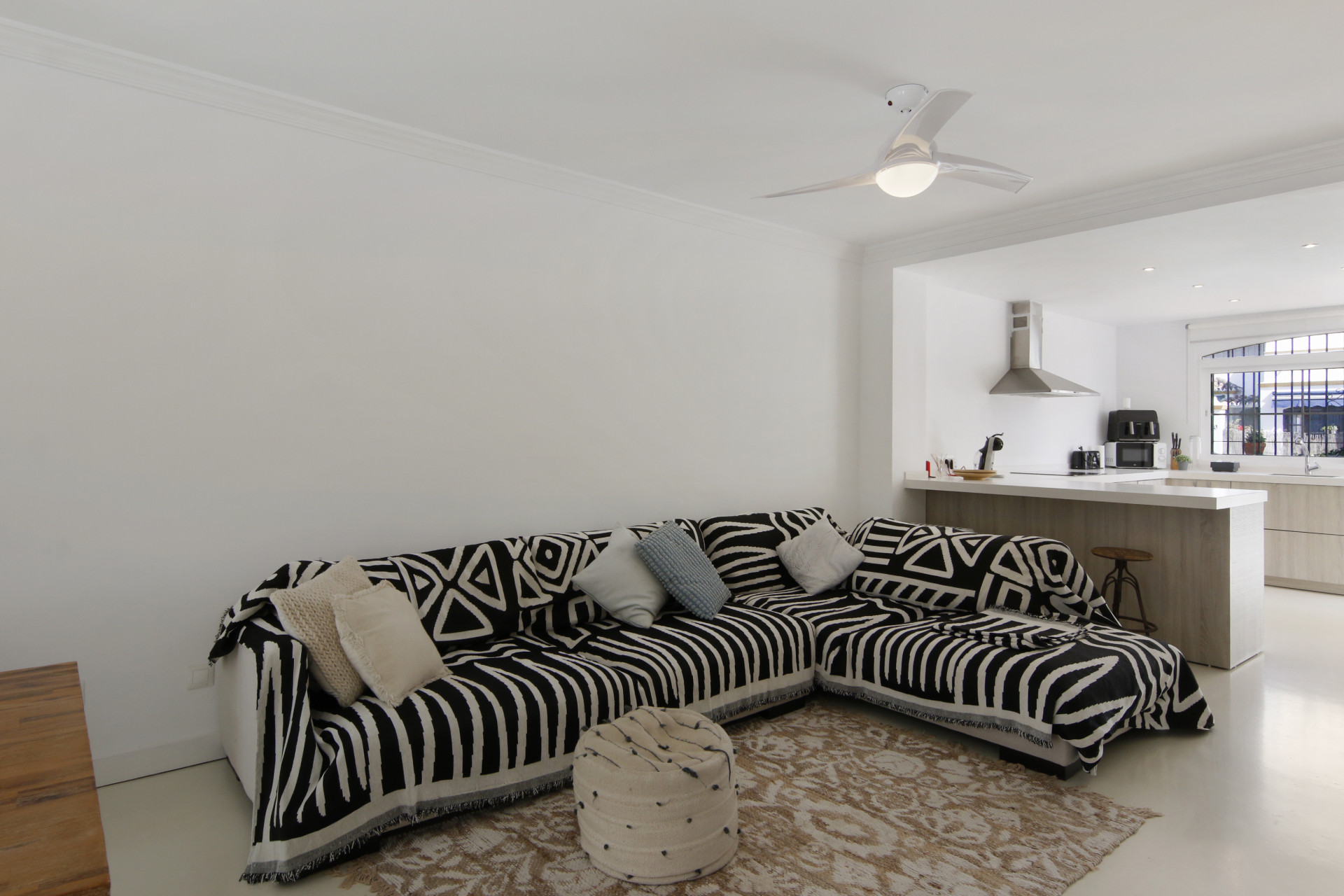 2 Bed - Apartment for Sale in La Alqueria, Estepona