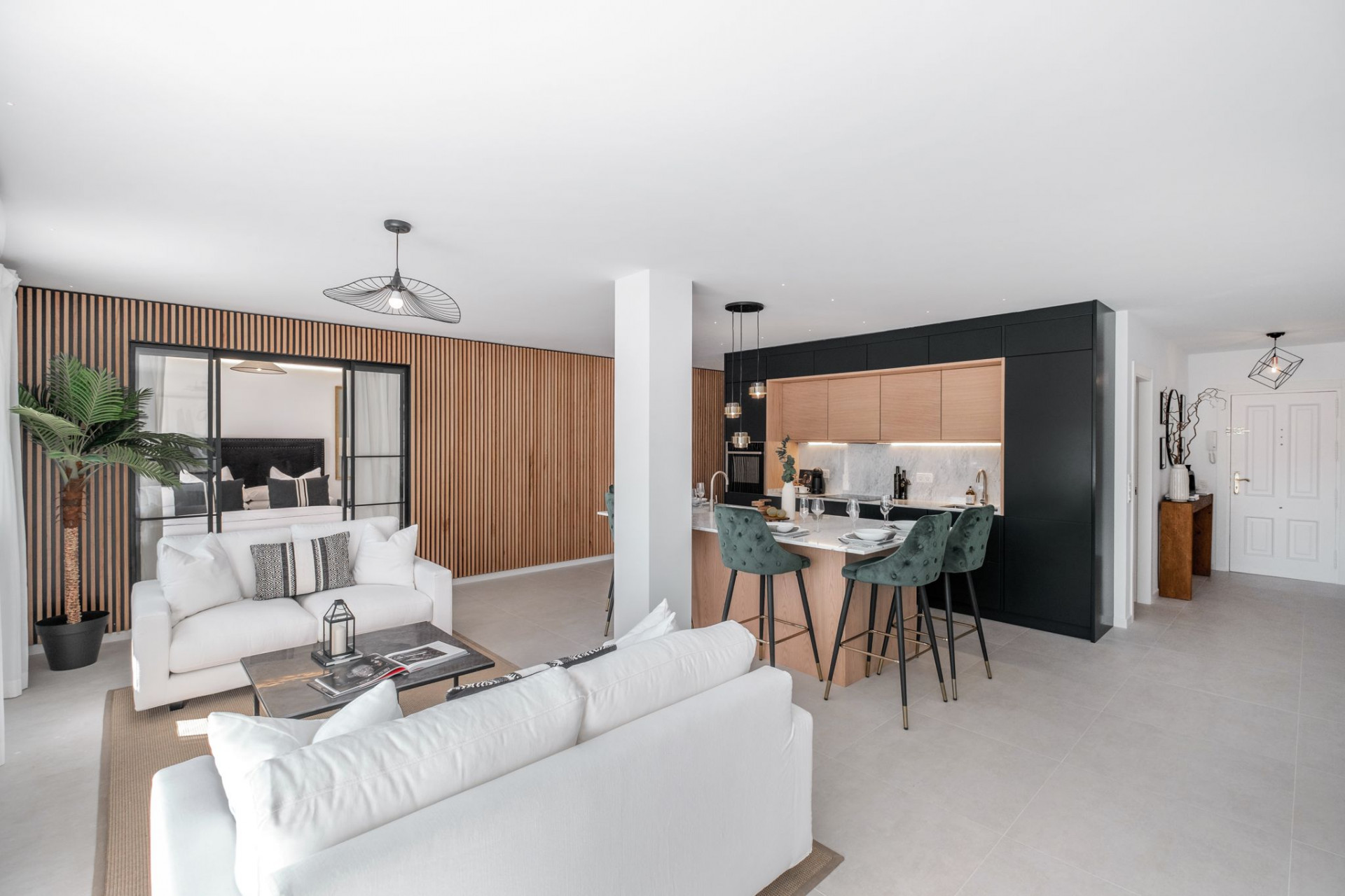 Piso de 3 Dormitorios y 3 Baños en alquiler en Nueva Andalucía, Marbella