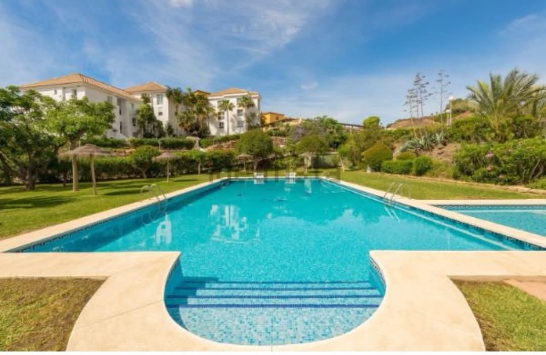 Casa de 3 Dormitorios en alquiler en Estepona