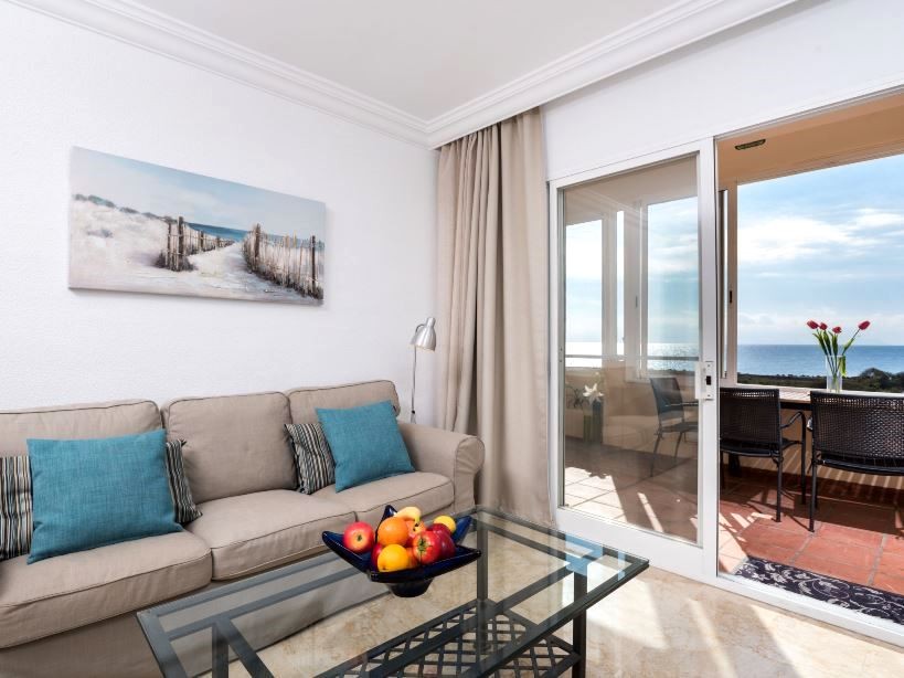 Piso de 2 Dormitorios y 2 Baños en alquiler vacacional en La Alqueria, Estepona