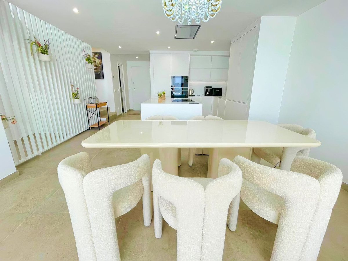 4 спални - Пентхаус под наем в New Golden Mile, Estepona