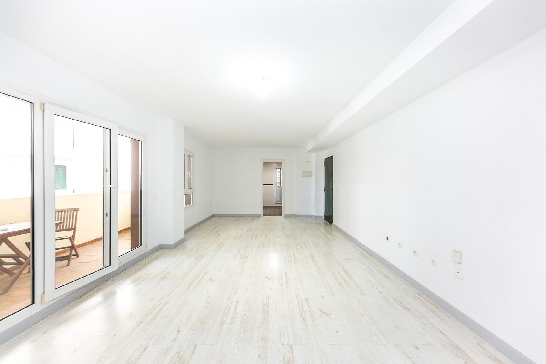 Piso de 3 Dormitorios y 2 Baños en venta en Torrequebrada, Benalmádena
