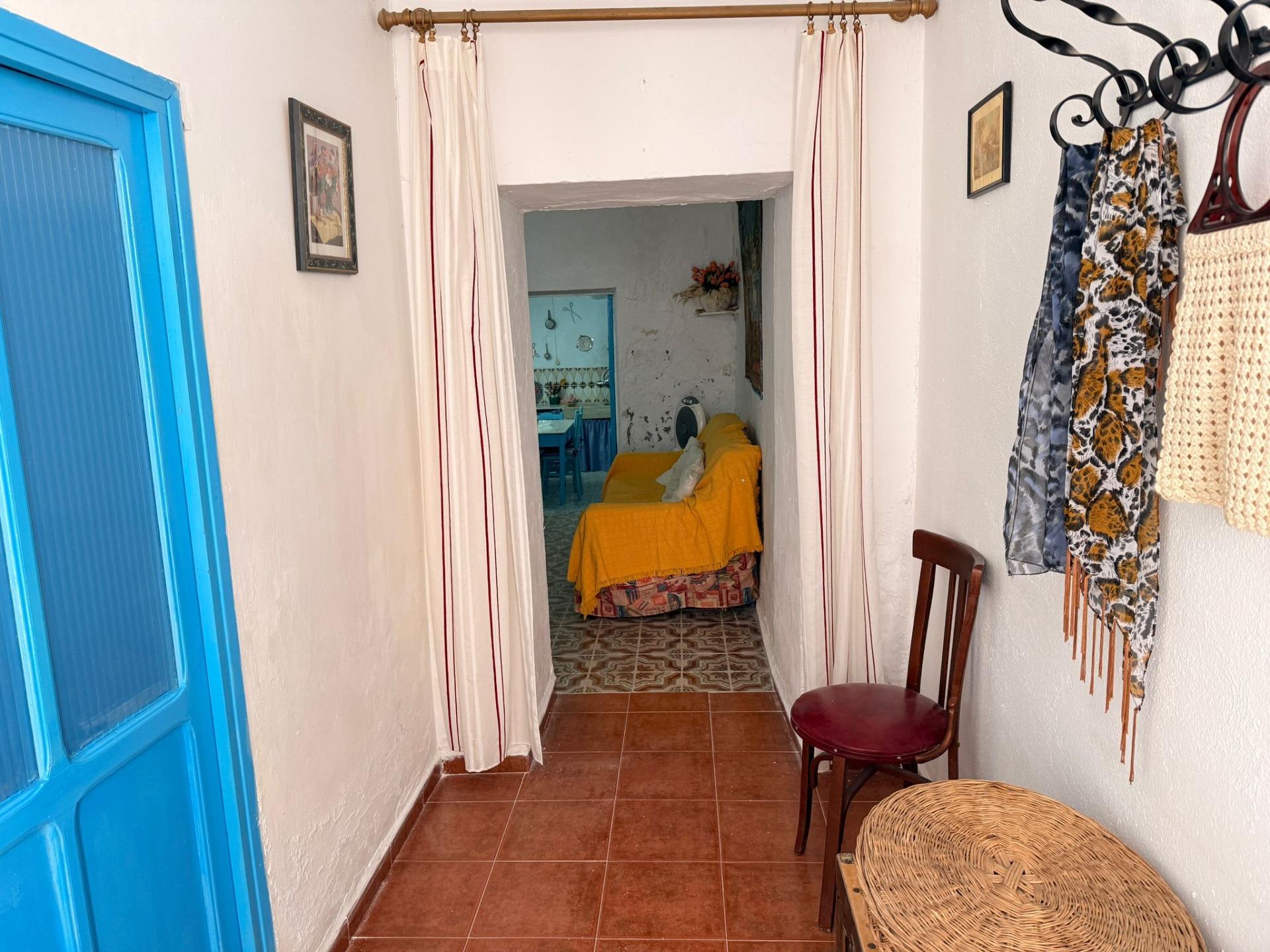 Casa Adosada de 3 Dormitorios en venta en Cóbdar