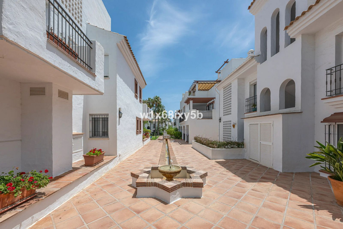 3 Bed - Apartment for Sale in San Pedro de Alcántara