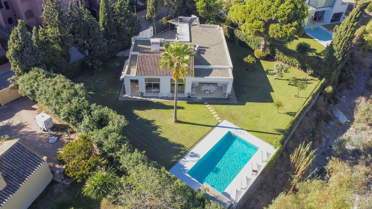 3 спални, 3 бани - Вила за продажба в Guadalmina Baja, San Pedro de Alcántara