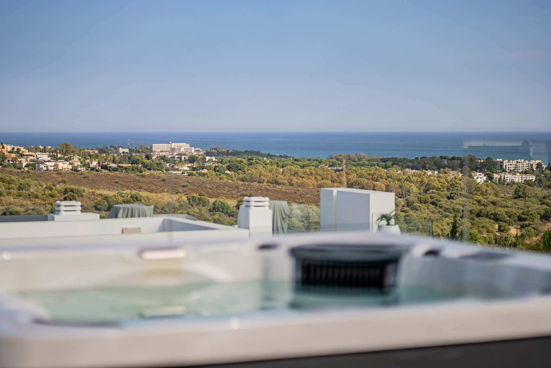 Casa de 5 Dormitorios y 14 Baños en venta en Los Flamingos, Benahavís