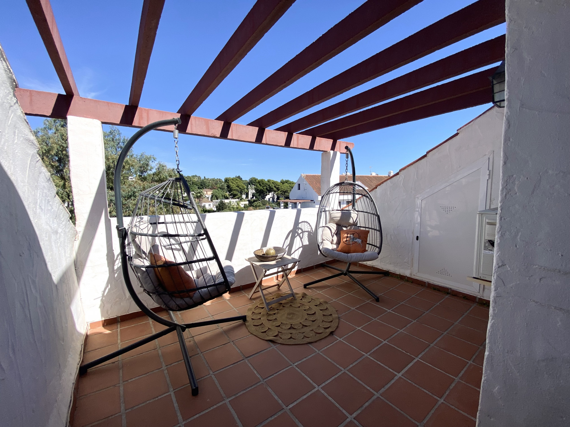Ático de 3 Dormitorios y 2 Baños en alquiler en Nueva Andalucía, Marbella